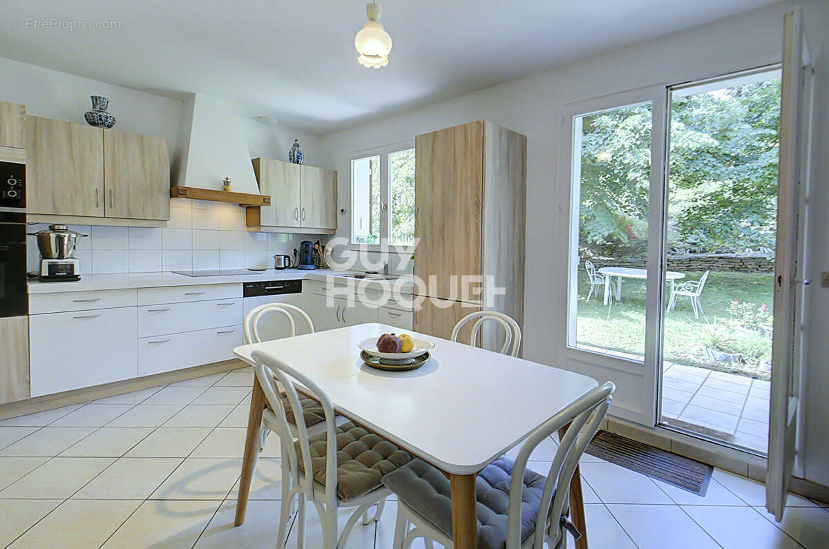 Maison à VILLEFONTAINE