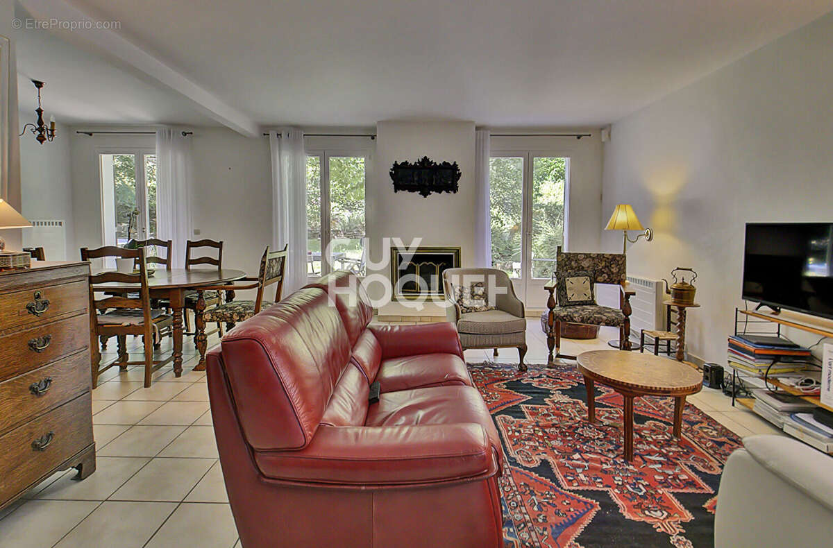 Maison à VILLEFONTAINE