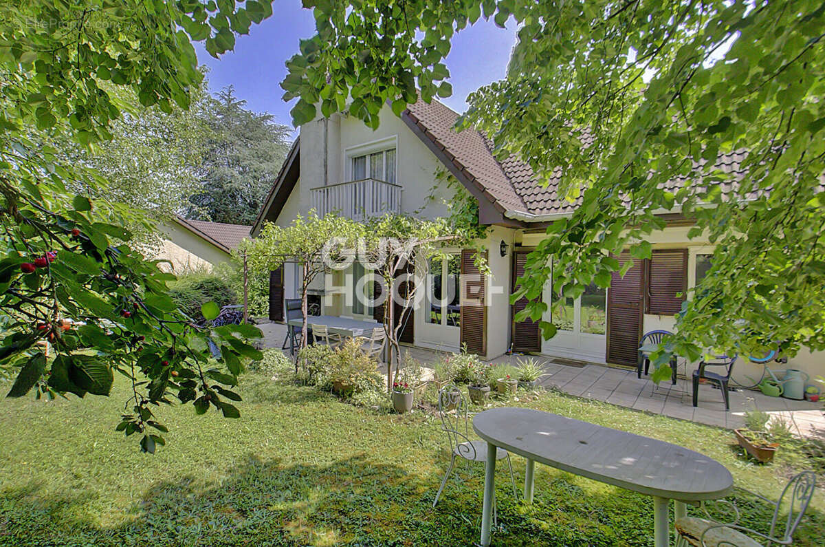 Maison à VILLEFONTAINE