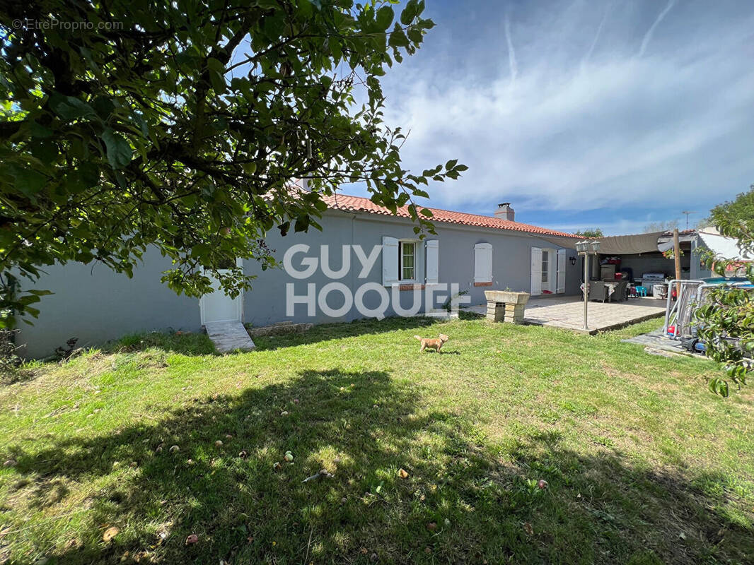 Maison à SAINT-PAUL-MONT-PENIT