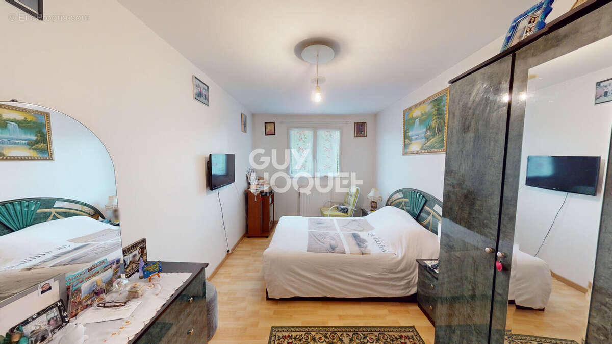 Maison à CLICHY-SOUS-BOIS