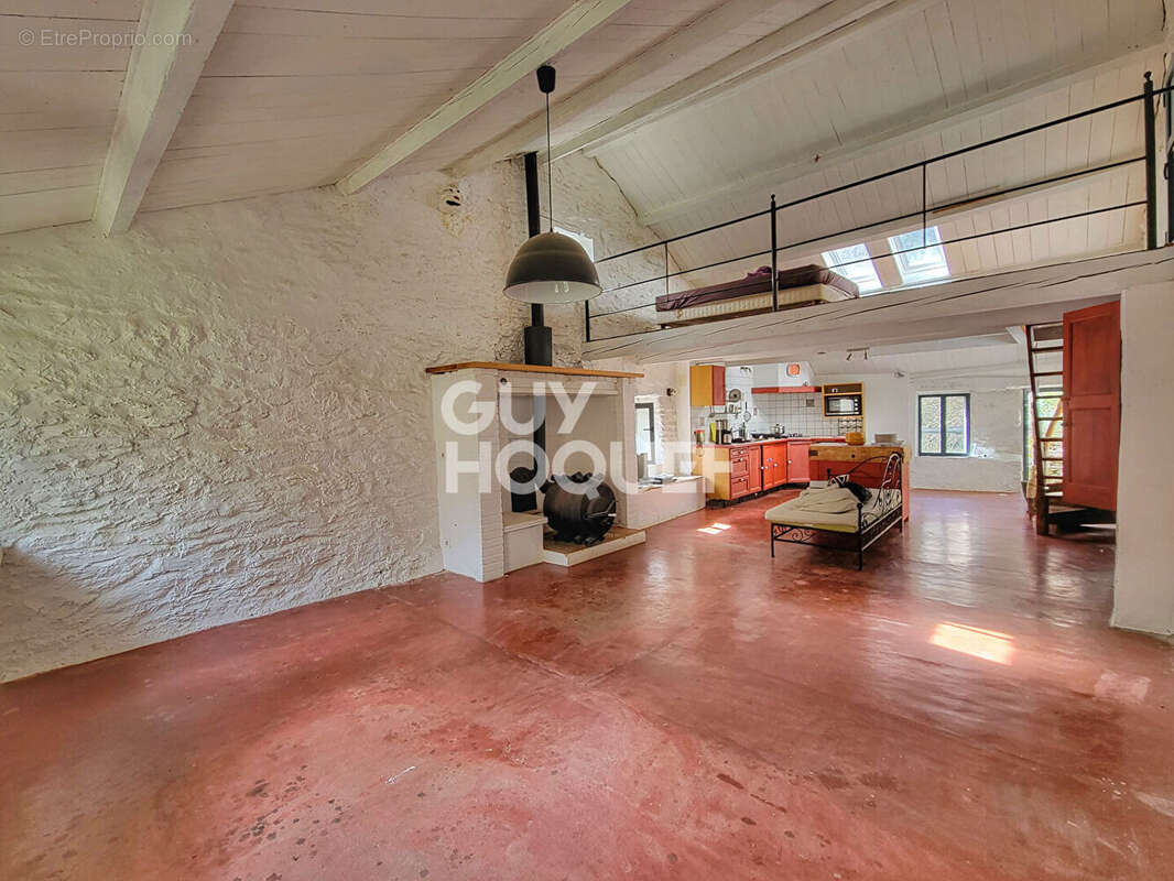 Maison à FERRALS-LES-MONTAGNES