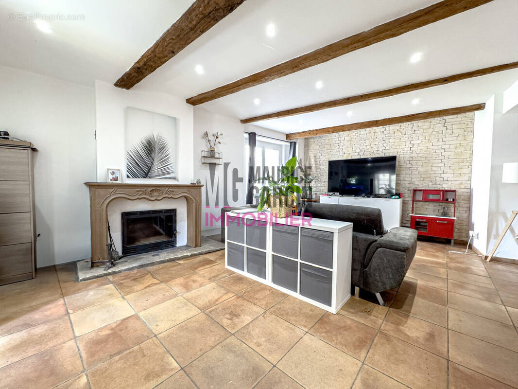 Appartement à MORIERES-LES-AVIGNON