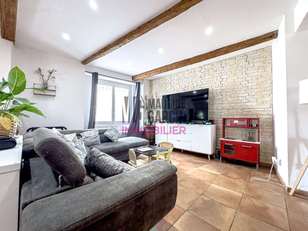 Appartement à MORIERES-LES-AVIGNON