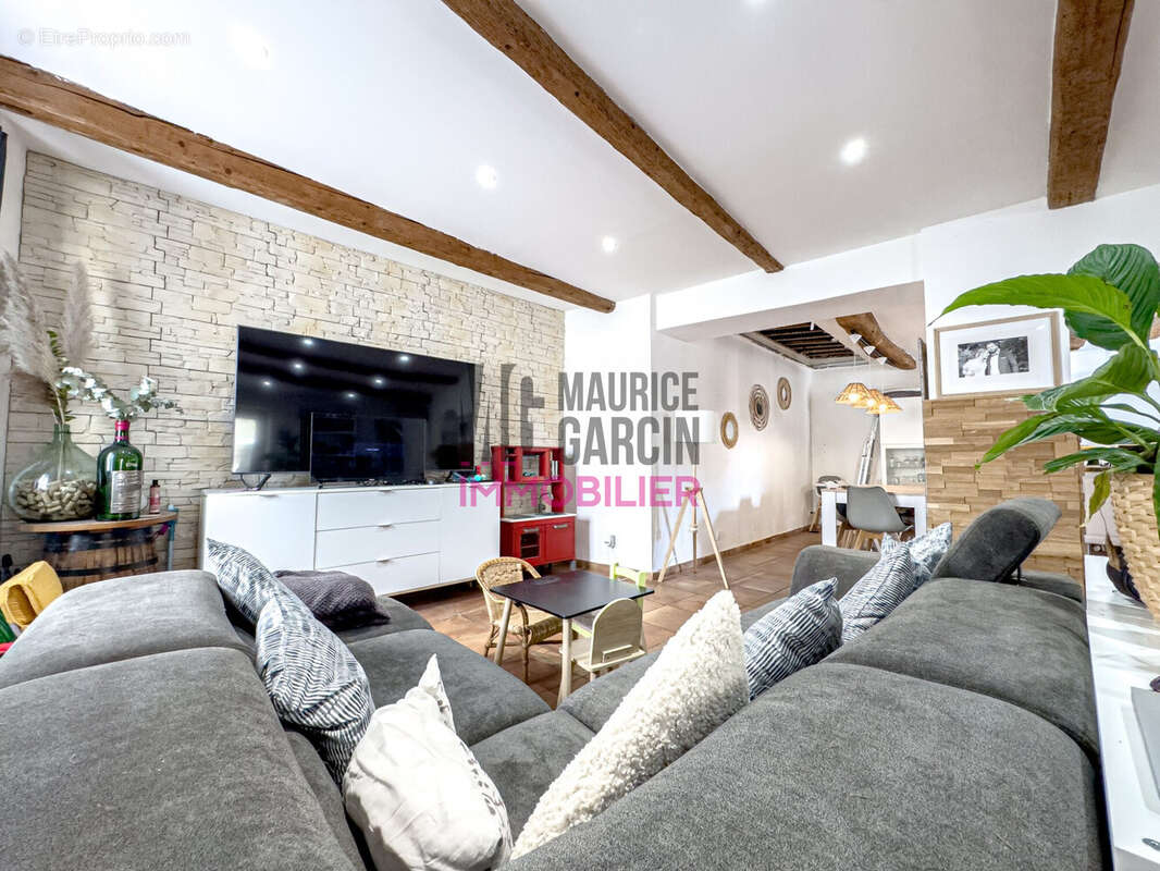 Appartement à MORIERES-LES-AVIGNON