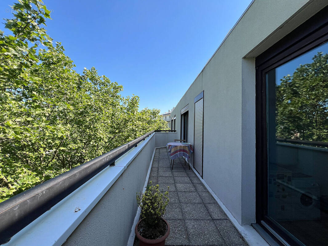 Appartement à MONTROUGE