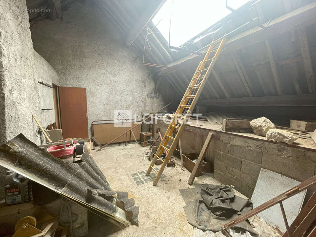 Maison à LONS-LE-SAUNIER