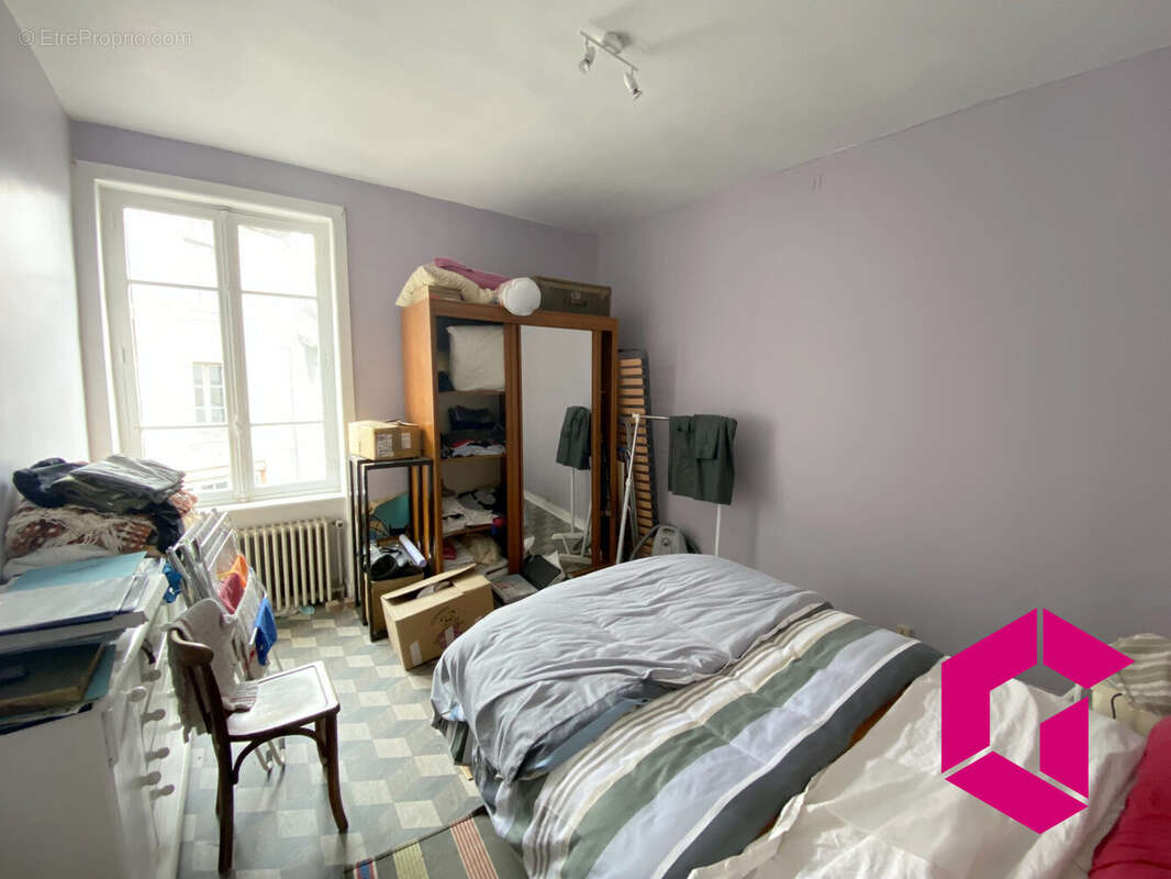 Maison à CRAPONNE-SUR-ARZON