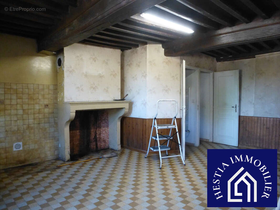 Maison à SAINT-BRANCHER