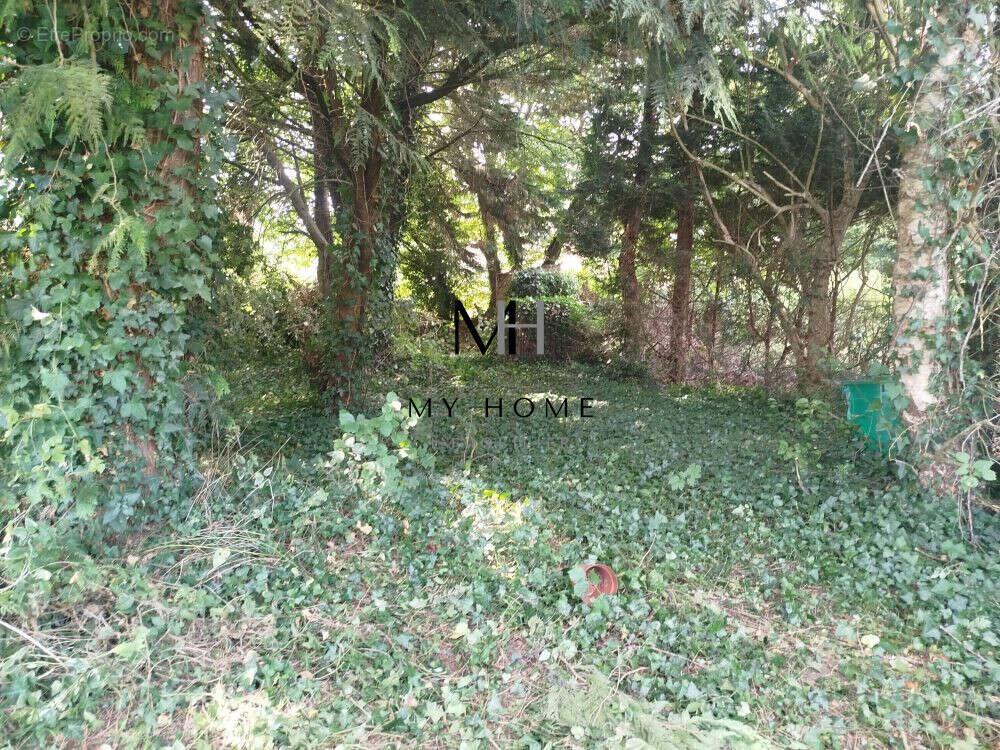 Maison à LA POTERIE-AU-PERCHE