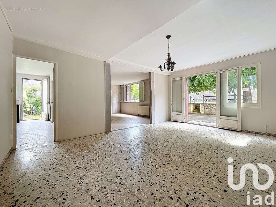 Photo 4 - Maison à MAILLY-LA-VILLE