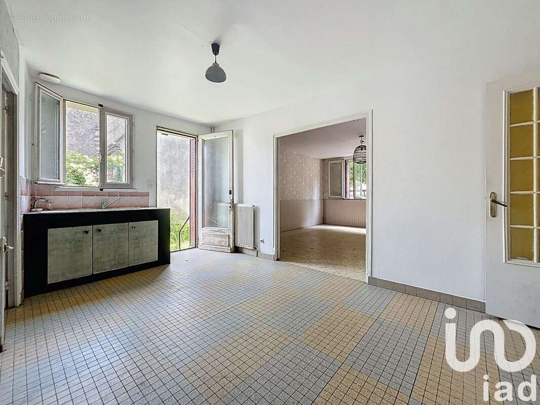 Photo 6 - Maison à MAILLY-LA-VILLE