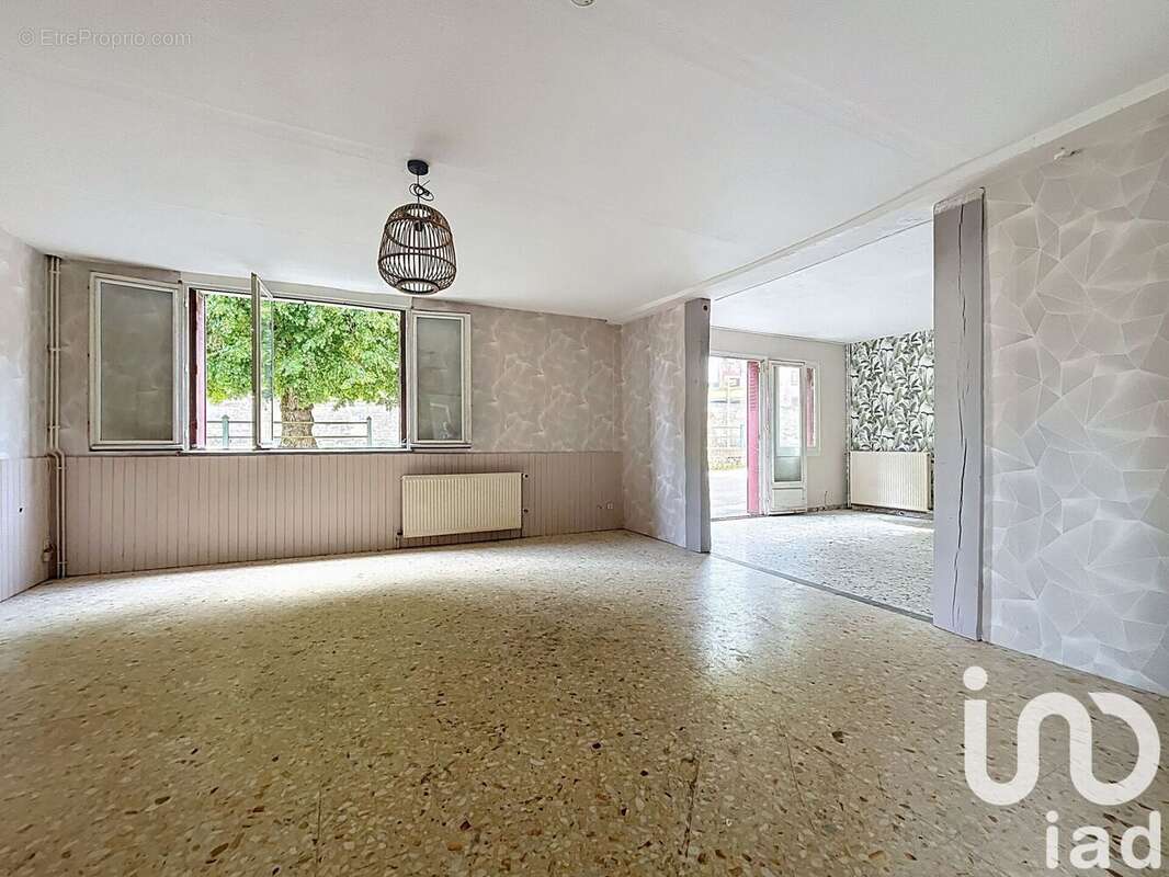 Photo 8 - Maison à MAILLY-LA-VILLE