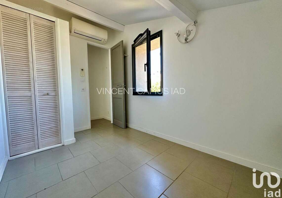 Photo 8 - Commerce à SANARY-SUR-MER