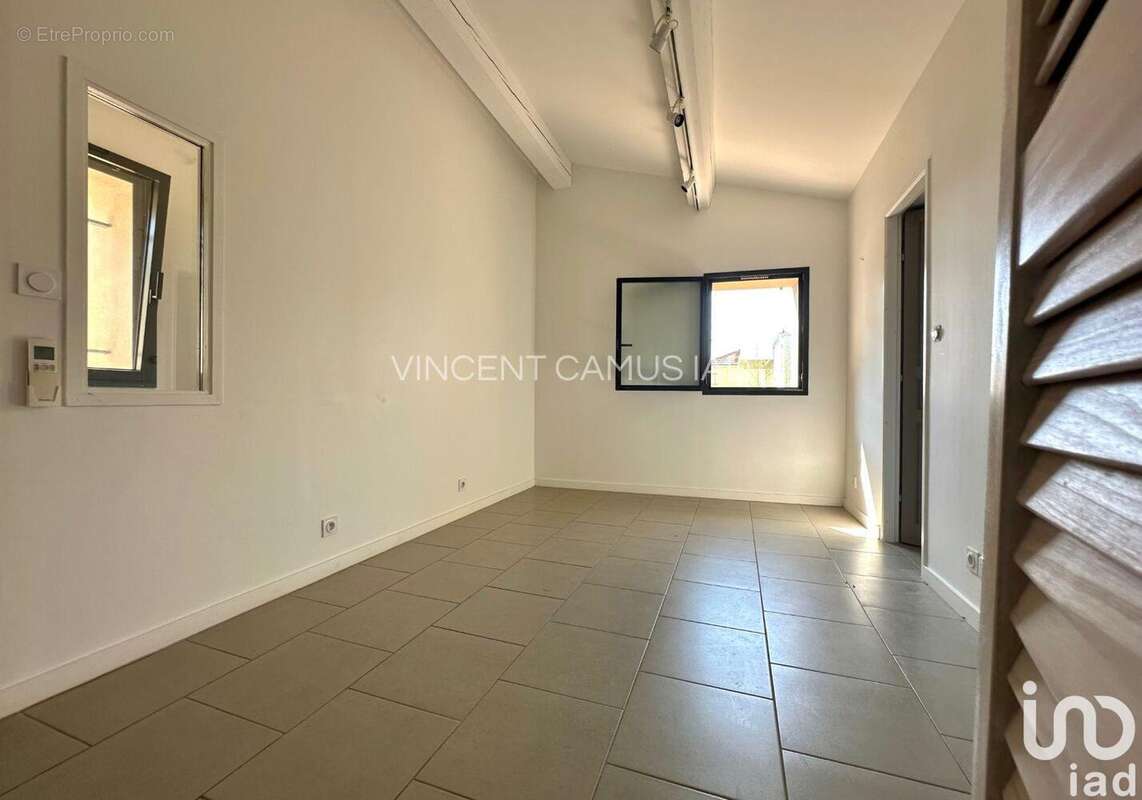 Photo 9 - Commerce à SANARY-SUR-MER