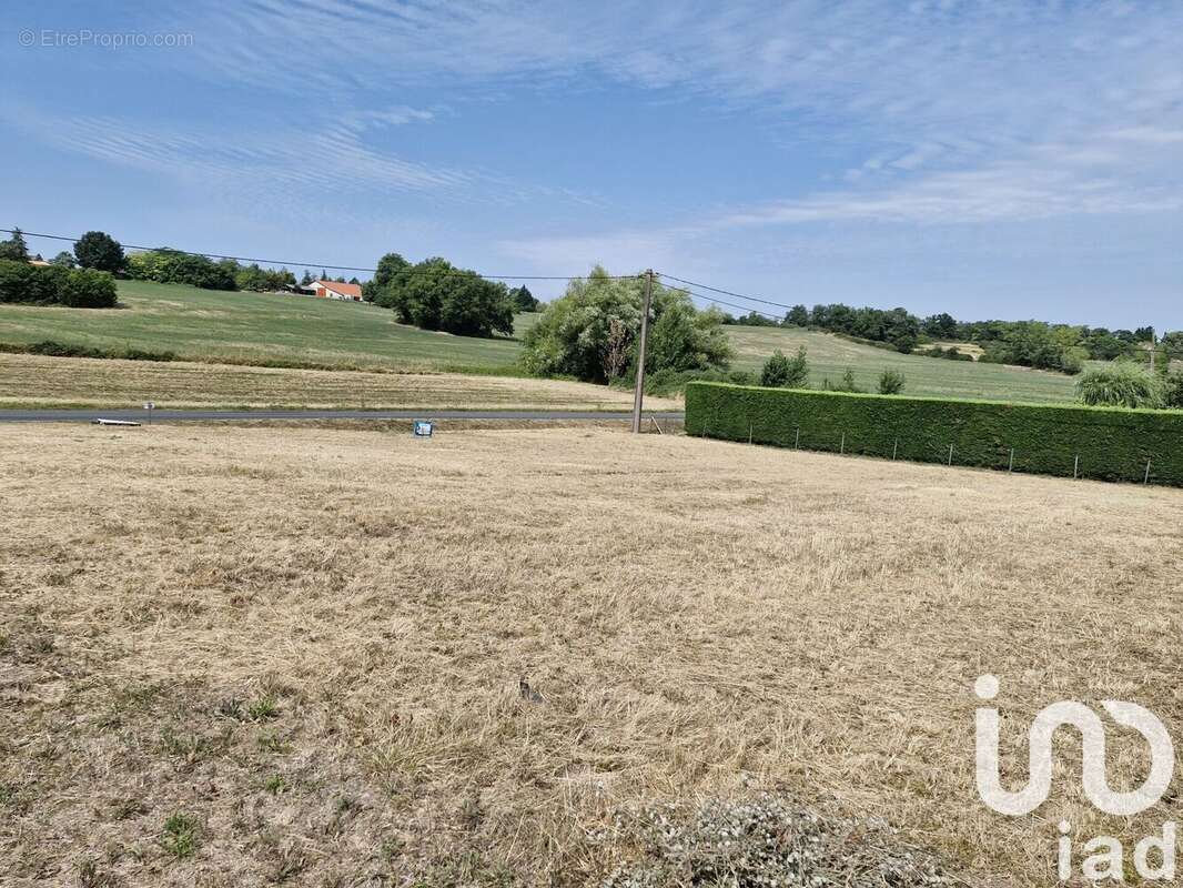 Photo 3 - Terrain à SIGOULES