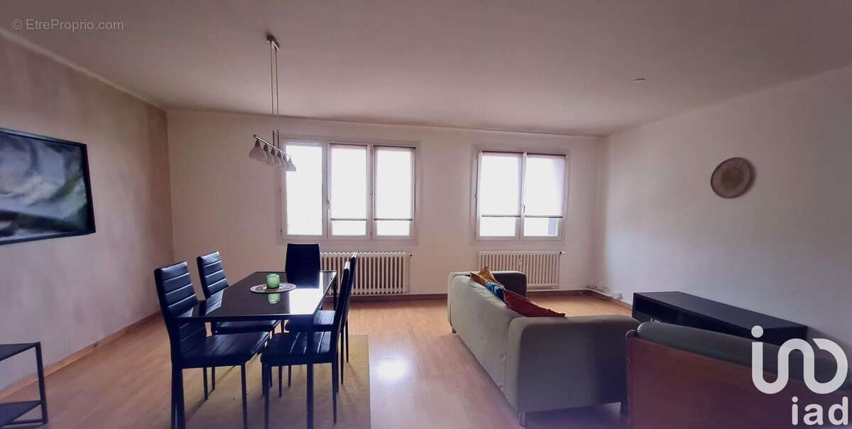 Photo 2 - Appartement à SAINT-ETIENNE