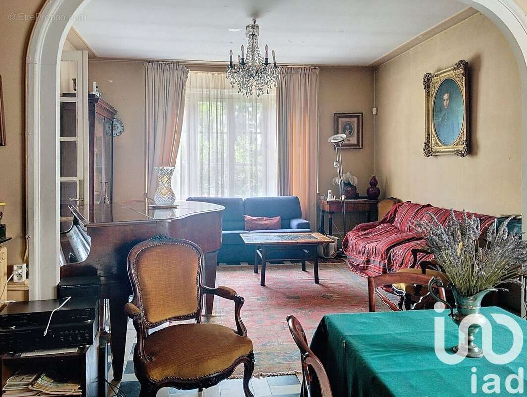 Photo 6 - Maison à BOURG-ET-COMIN