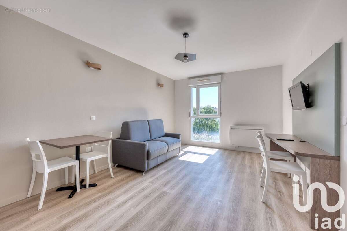 Photo 2 - Appartement à SAINT-CYR-L'ECOLE