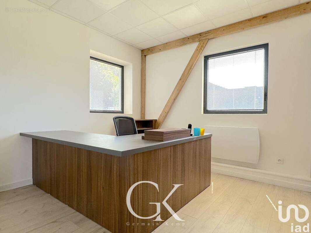 Photo 9 - Commerce à SAINT-CLAIR-DE-LA-TOUR