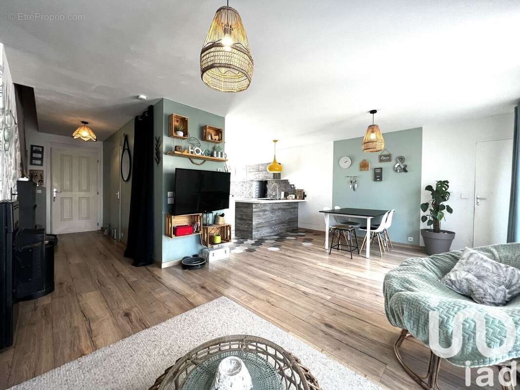 Photo 2 - Maison à SAINT-GERMAIN-LES-ARPAJON