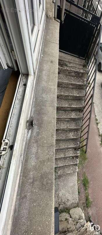 Photo 8 - Maison à JUZIERS