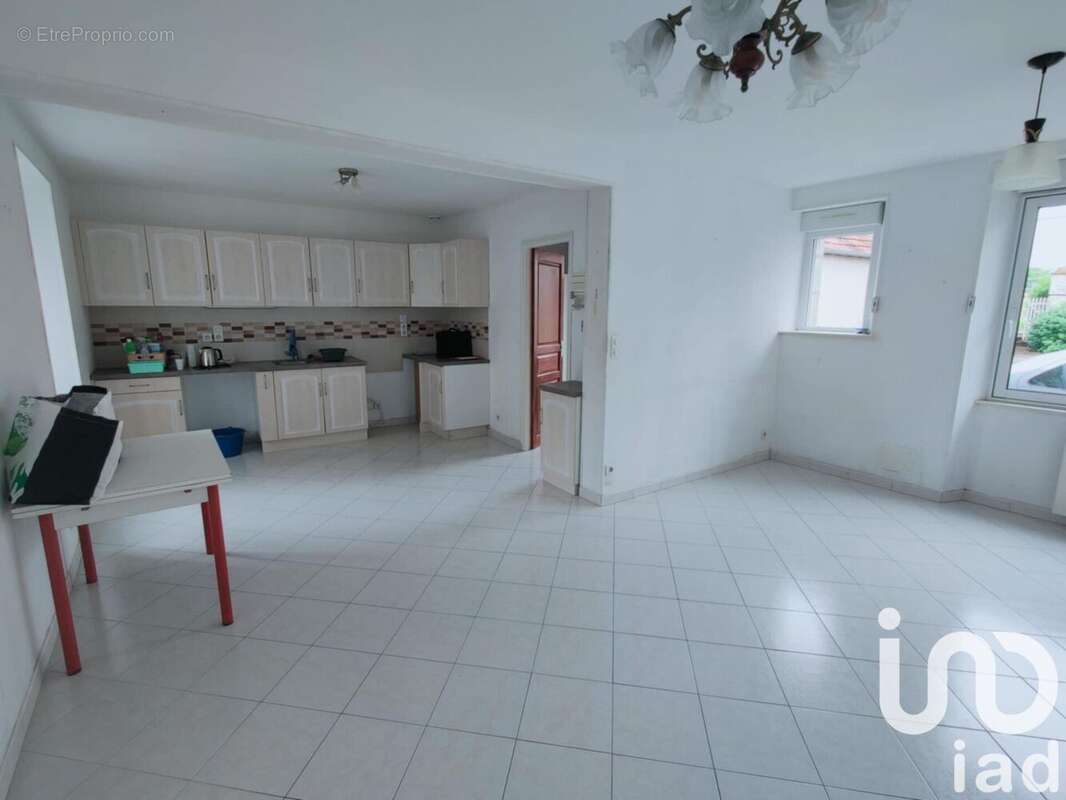 Photo 4 - Maison à YMONVILLE