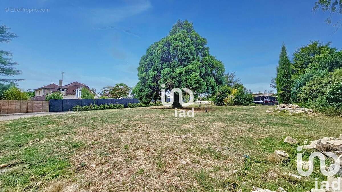 Photo 2 - Terrain à CORBEIL-ESSONNES