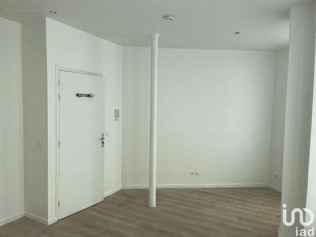 Photo 4 - Commerce à BAGNOLET