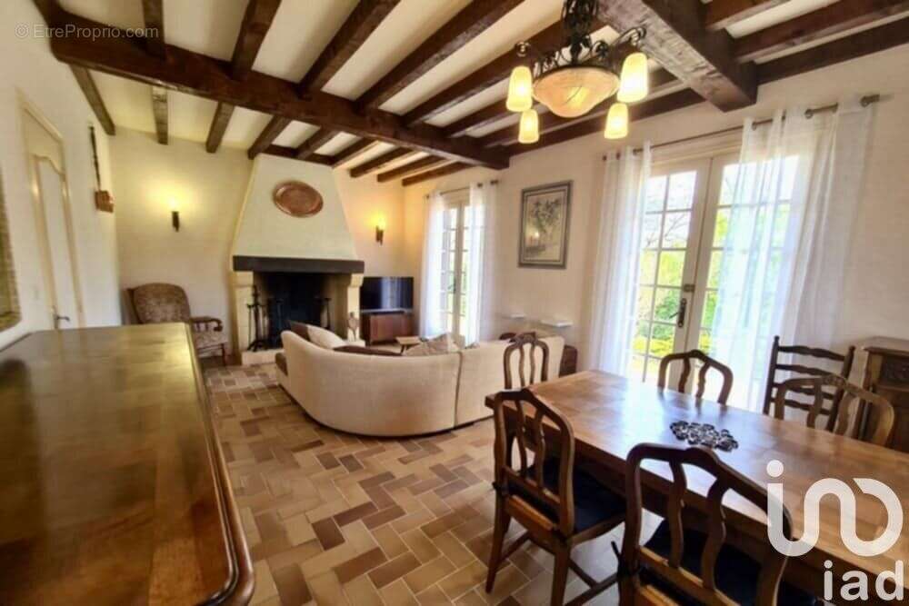 Photo 3 - Maison à CENAC-ET-SAINT-JULIEN