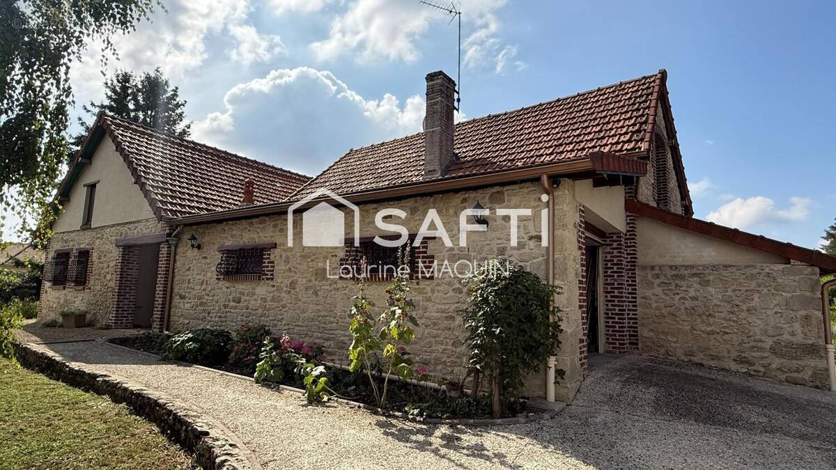 Photo 1 - Maison à BRUYERES-ET-MONTBERAULT