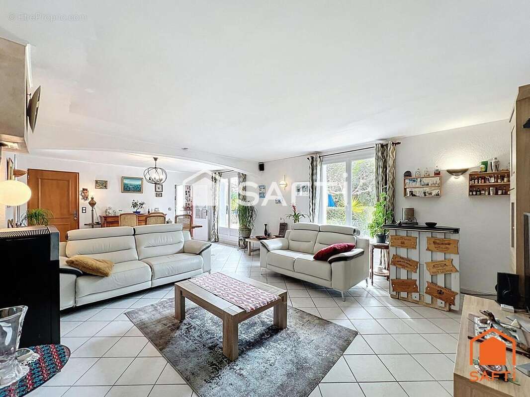 Photo 5 - Maison à REGUSSE