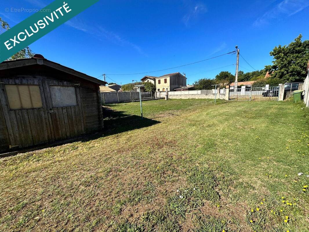 Photo 1 - Terrain à PAUILLAC