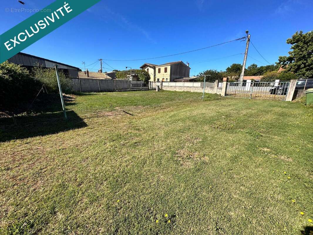 Photo 2 - Terrain à PAUILLAC