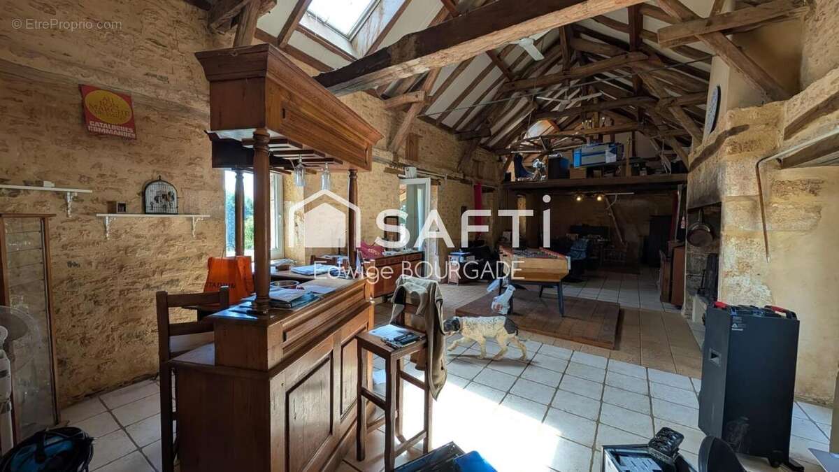 Photo 2 - Maison à PUY-L&#039;EVEQUE