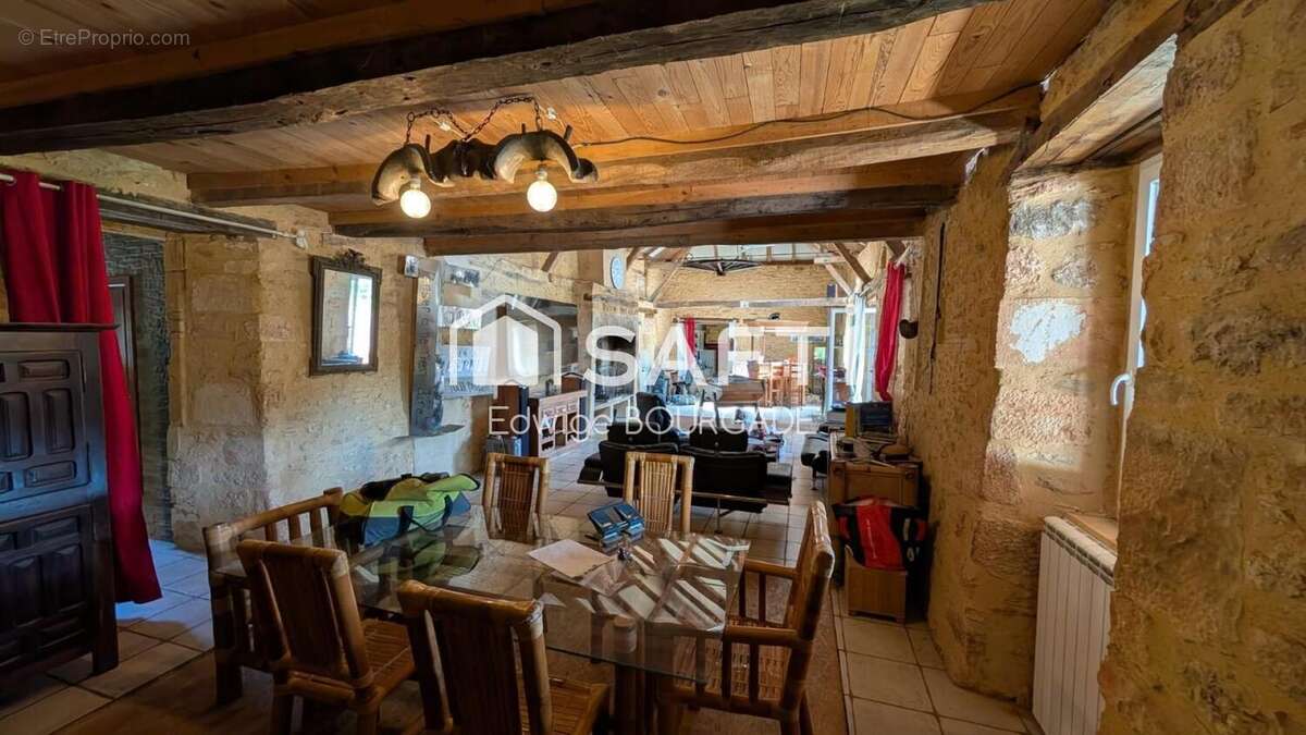 Photo 3 - Maison à PUY-L&#039;EVEQUE