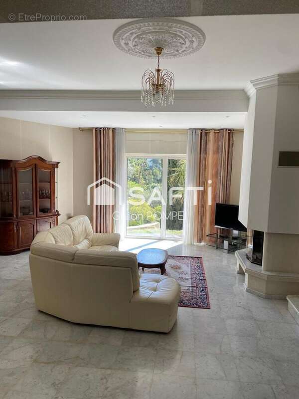 Photo 4 - Maison à VILLENEUVE-LOUBET