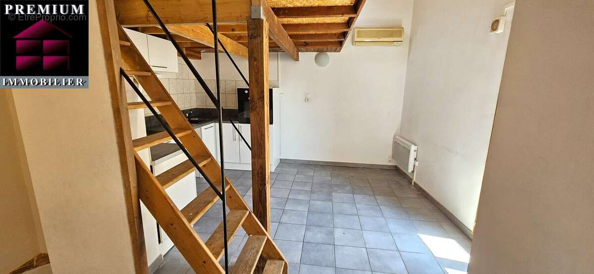 Maison à SAINT-ESTEVE