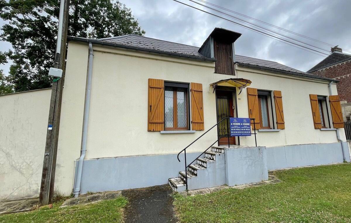 Maison à NESLE