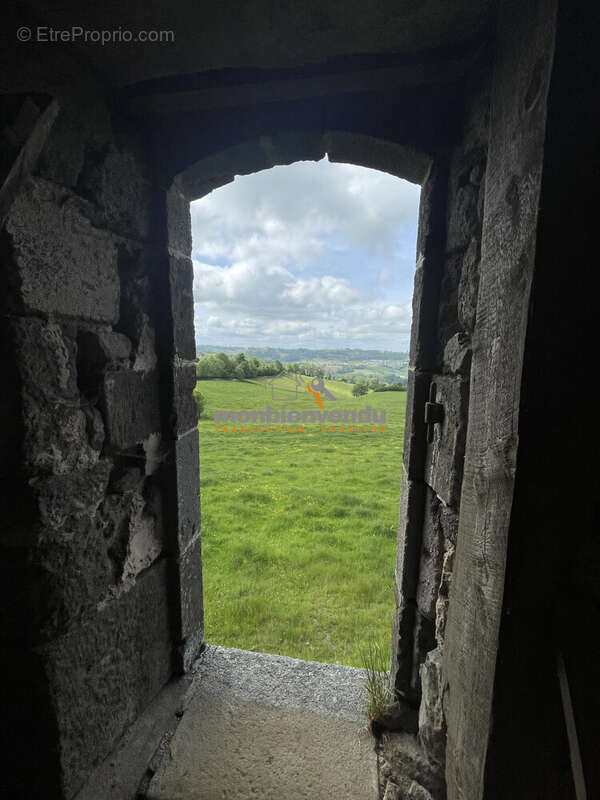 Maison à SAINT-CERNIN