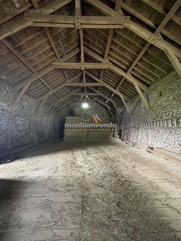 Maison à SAINT-CERNIN