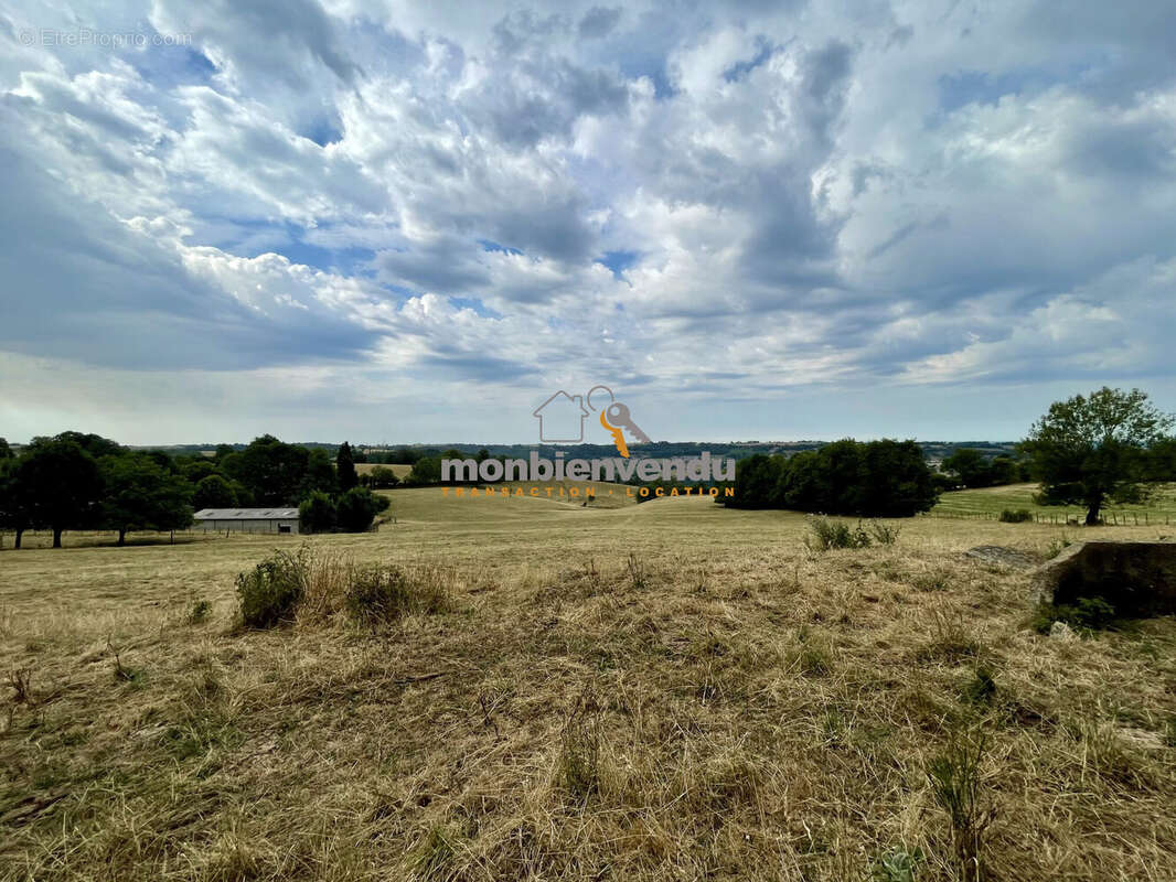 Maison à SAINT-CERNIN