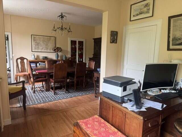 Maison à BOURG-ET-COMIN