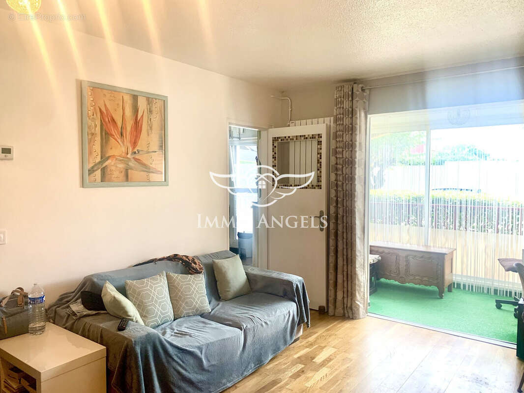 Appartement à LATTES