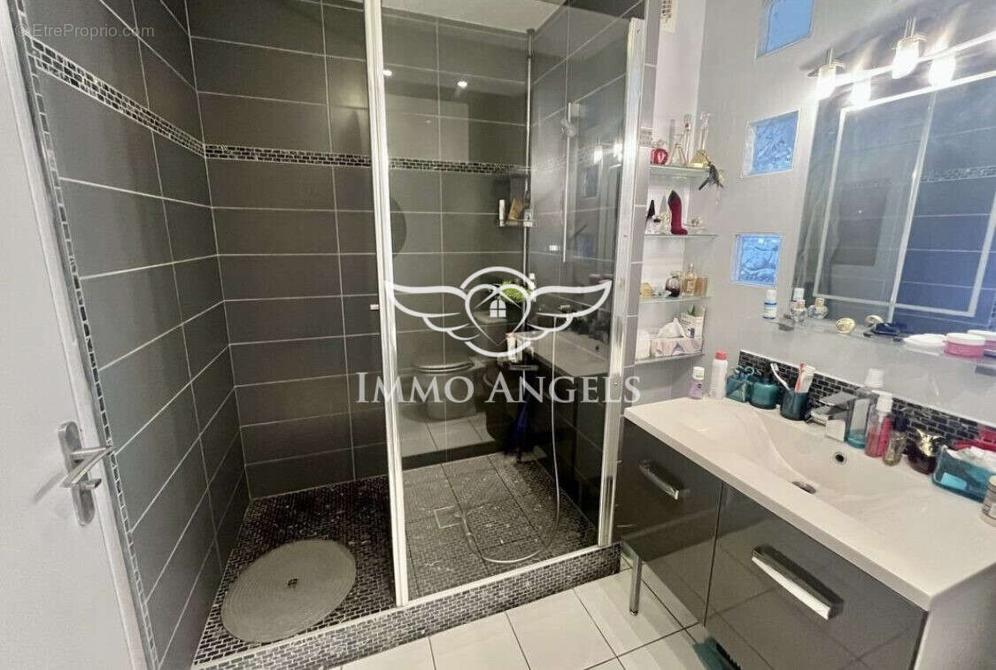 Appartement à LATTES