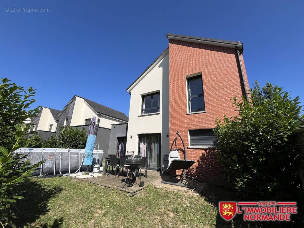 Maison à VAL-DE-REUIL