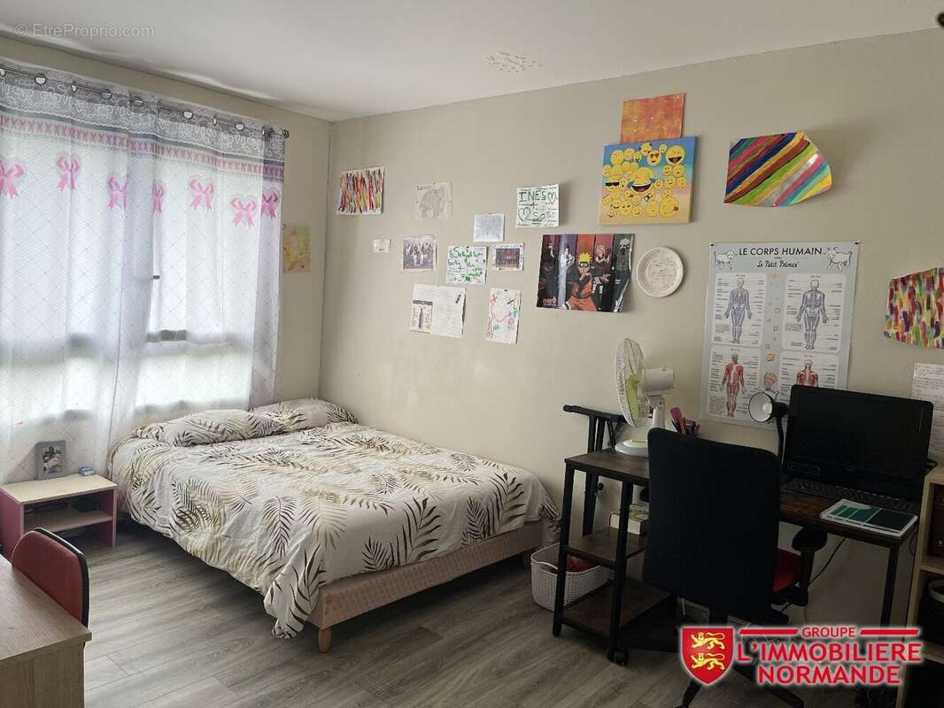 Maison à VAL-DE-REUIL