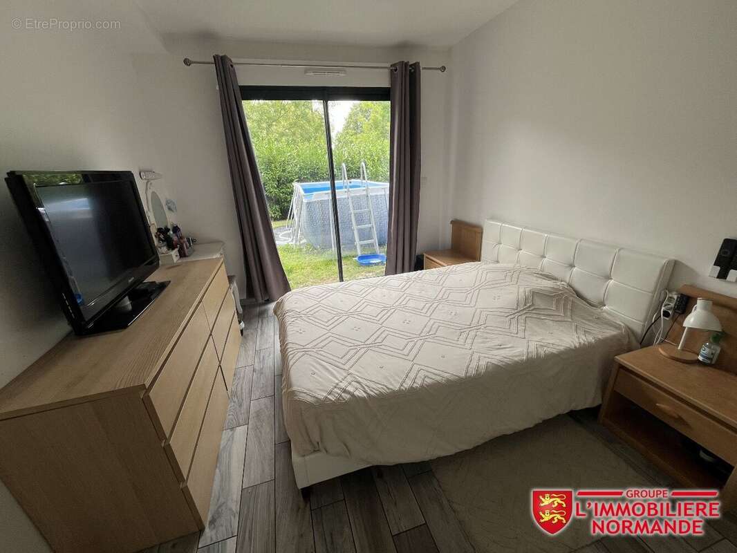 Maison à VAL-DE-REUIL