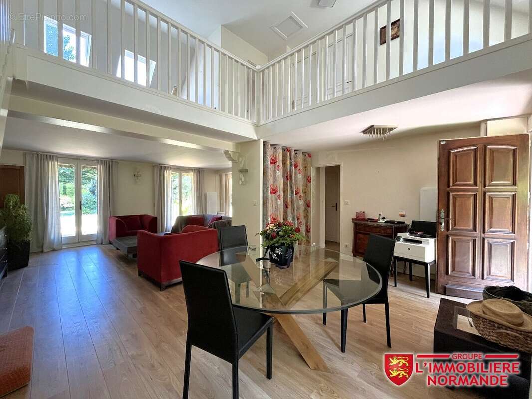 Maison à PACY-SUR-EURE