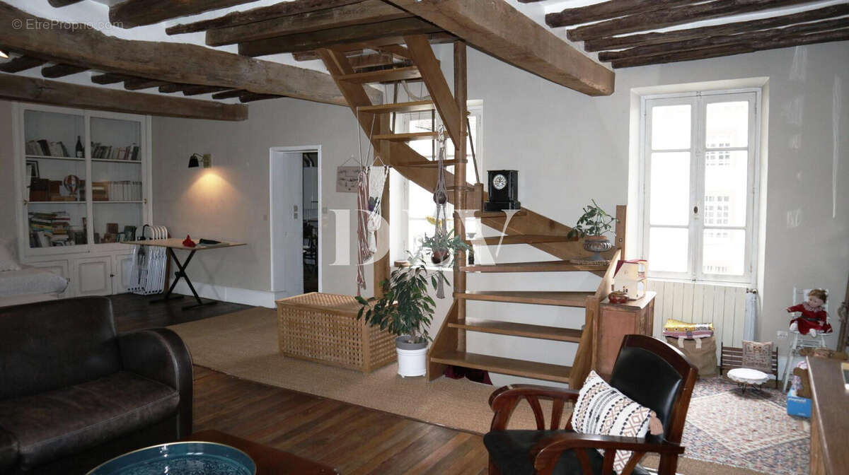 Appartement à FONTAINEBLEAU